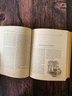 Harper Collins The Southerner's Handbook 15 Harper Collins The Southerner's Handbook -Fashion Home Store 11E9191E 0227 4C3A 9EAE 9CDEC3A941CF 32f204e9 a705 4b17 a44d 25771041ae96