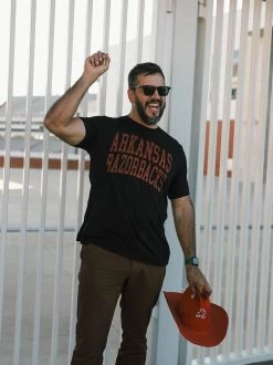 Arkansas Razorbacks Logo T-Shirt -Fashion Home Store 1214AE8D D489 401A 857C 291F438A3F06