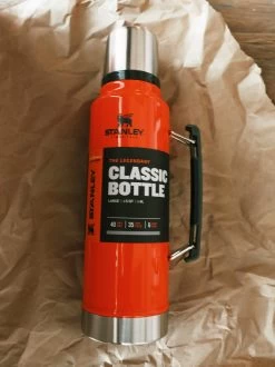 Stanley: 1.5 Qt Classic Legendary Bottle - Blaze Orange
