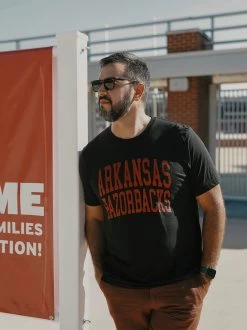 Arkansas Razorbacks Logo T-Shirt -Fashion Home Store 6EAFD5F2 062E 4243 A051 388D7D77923F