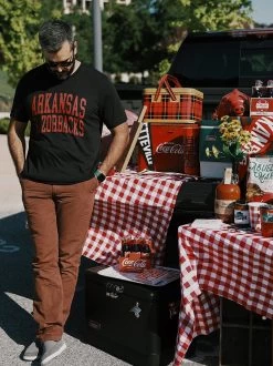 Arkansas Razorbacks Logo T-Shirt -Fashion Home Store 7305462A BBE4 417F 930A AC5FCB170F3B