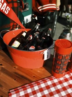 Big Red Galvanized Tub -Fashion Home Store 75C6E2CA 1F65 41DD 96A2 926AB405CF2D