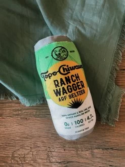 Topo Chiwawa Ranch Wagger Dog Toy