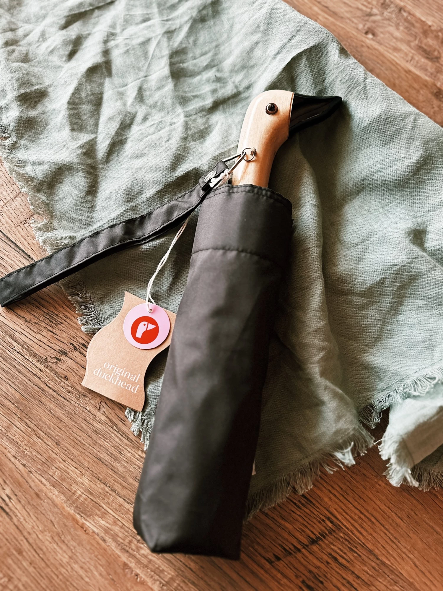 Original Duckhead: Black Umbrella 1 Original Duckhead: Black Umbrella