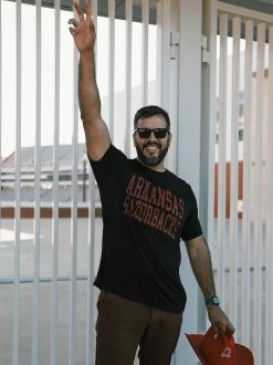 Arkansas Razorbacks Logo T-Shirt -Fashion Home Store F335D6EC E693 4025 A041 235B1D25985C