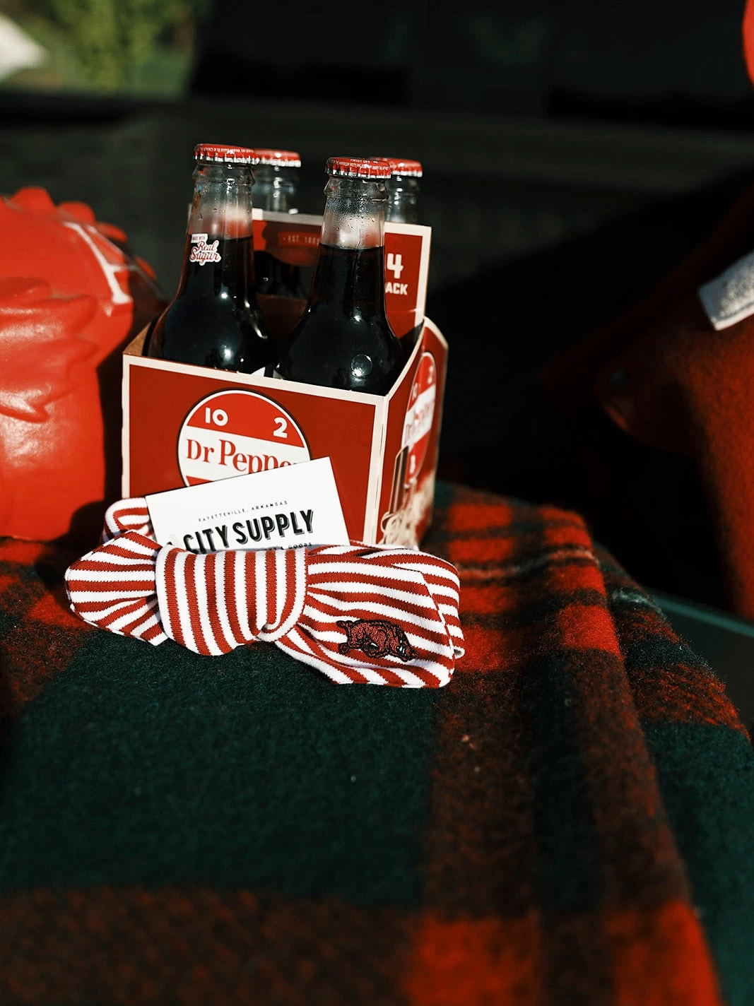 Arkansas Hairknot - Red Stripe 1 Arkansas Hairknot - Red Stripe