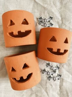 Mini Clay Jack-O-Lantern (PICK UP ONLY) -Fashion Home Store IMG 0939 d27b5ebc 98e7 462c bb65 86138ec61291