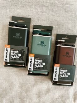 Stanley: Classic Wide Mouth Flask - Hammertone Green -Fashion Home Store IMG 2425 63878703 3d5f 4d1c a365 edac589baf35