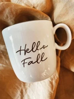 Hello Fall Mug -Fashion Home Store IMG 3174 ba6f0921 1212 4fdc b7fe 13849240a078