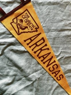 Oxford Pennant: Arkansas Pennant (Yellow)