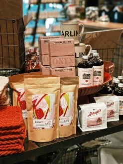 Onyx Coffee Labs: Tropical Weather Blend -Fashion Home Store IMG 9749 bbea0007 0a3d 4808 b58e 84bce83e8c3f