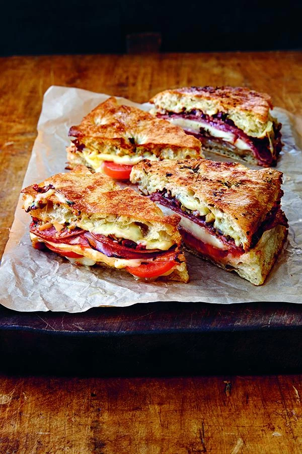 Chronicle Books Grilled Cheese Kitchen 5 Chronicle Books Grilled Cheese Kitchen - Image 5