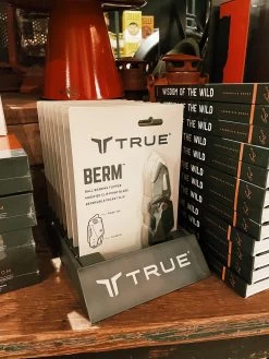 Berm Keychain Knife -Fashion Home Store image 03042336 22f0 426d 9129 d5d44b11d938