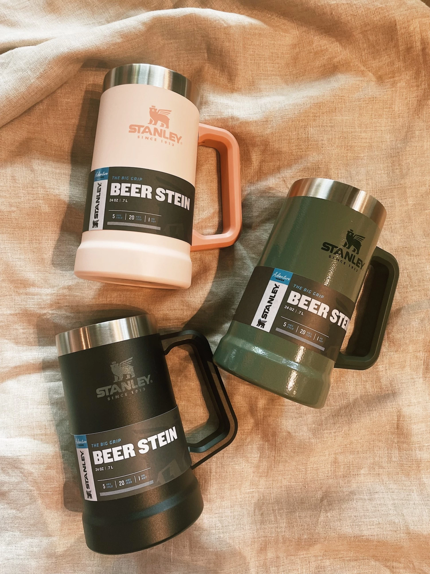 Stanley: The Big Grip Beer Stein - Matte Black 5 Stanley: The Big Grip Beer Stein - Matte Black - Image 5