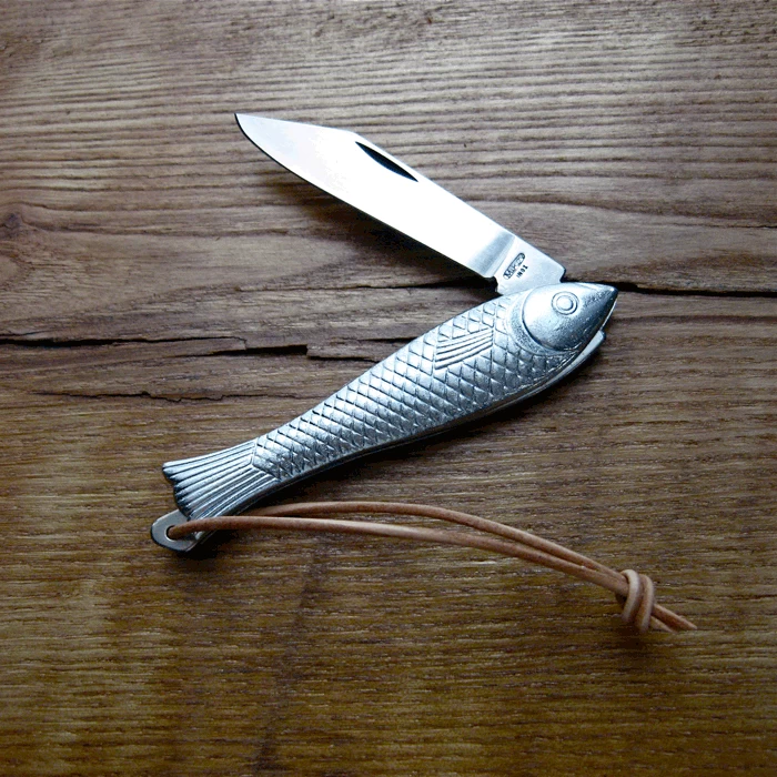 Mollyjogger: Fingerling Fish Knife 6 Mollyjogger: Fingerling Fish Knife - Image 6
