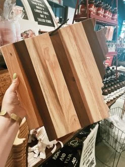 Shiplap Arkansas Serving Board -Fashion Home Store image 1bfb828e c3a2 4306 8891 3197b72b9406