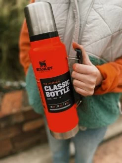 Stanley: 1.5 Qt Classic Legendary Bottle - Blaze Orange -Fashion Home Store image 31ed60f5 3354 486c 8715 e21de2d72a4e