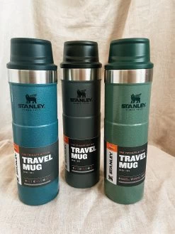 Stanley: Trigger Action Travel Mug - Hammertone Green -Fashion Home Store image 3cb19282 e9b9 42b6 a5d6 3be995158c68