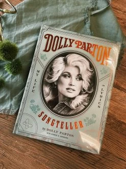 Dolly Parton, Songteller: My Life In Lyrics