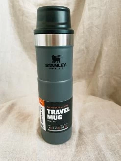 Stanley: Trigger Action Travel Mug - Hammertone Lake -Fashion Home Store image 6526c27f c055 4feb 9079 2a276f0ee967