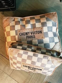 Checker Chewy Vuiton Bed - Medium/Large