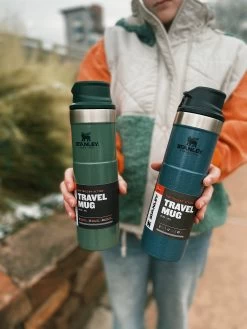 Stanley: Trigger Action Travel Mug - Hammertone Green -Fashion Home Store image 926ab48f 7b91 4f03 acf4 20c9b7d7b08c