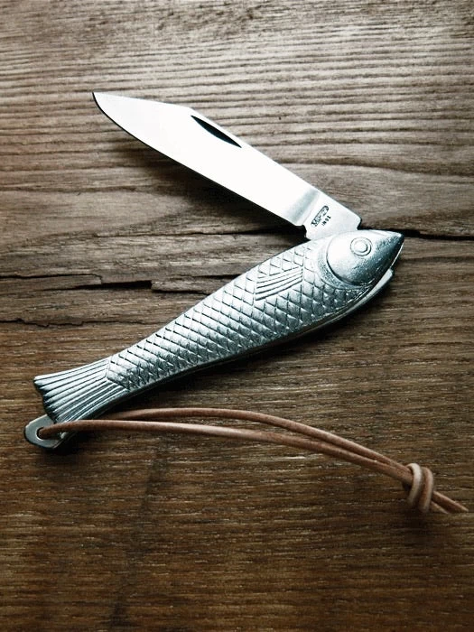 Mollyjogger: Fingerling Fish Knife 3 Mollyjogger: Fingerling Fish Knife - Image 3