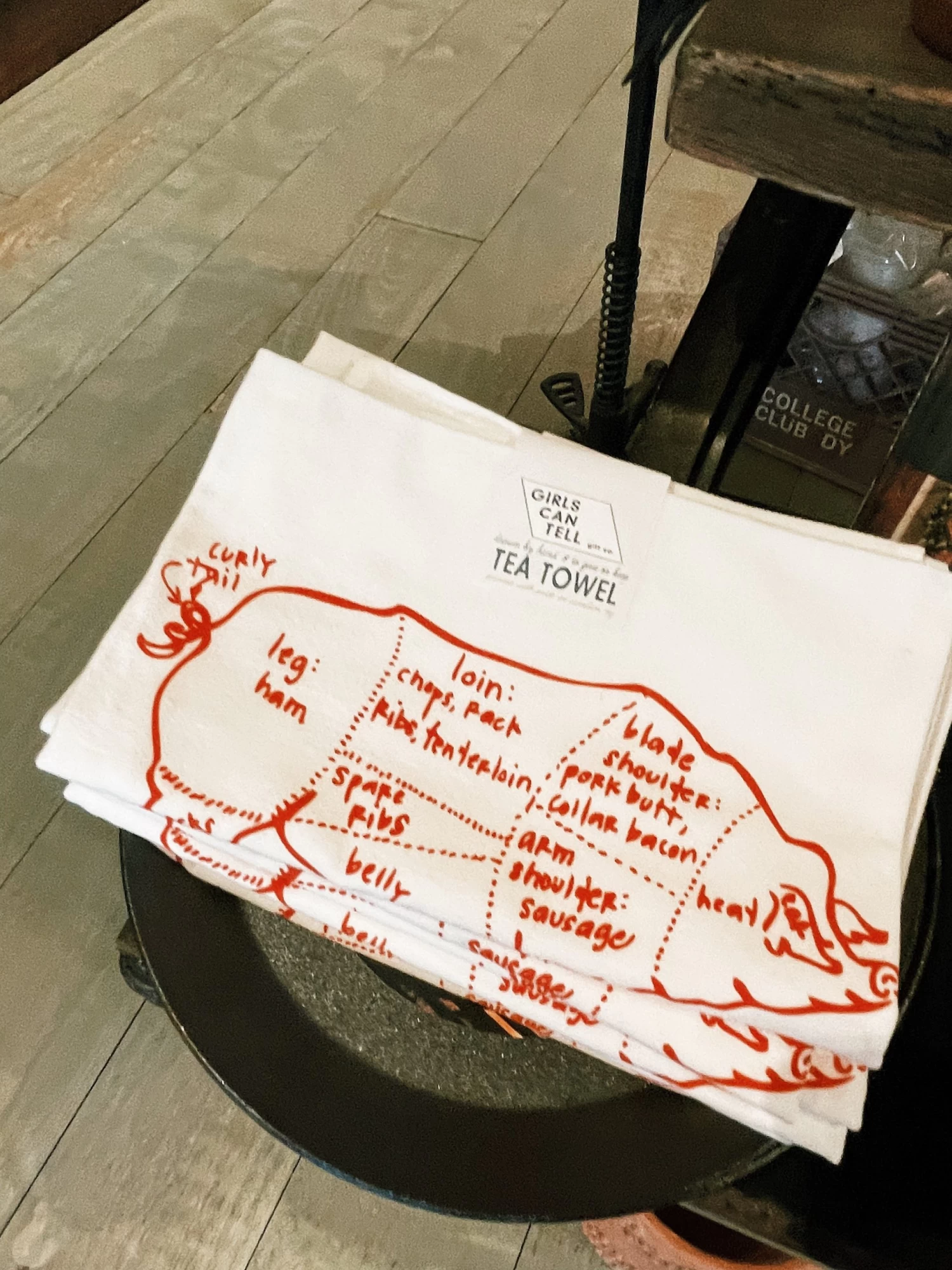 Pig Tea Towel 3 Pig Tea Towel - Image 3