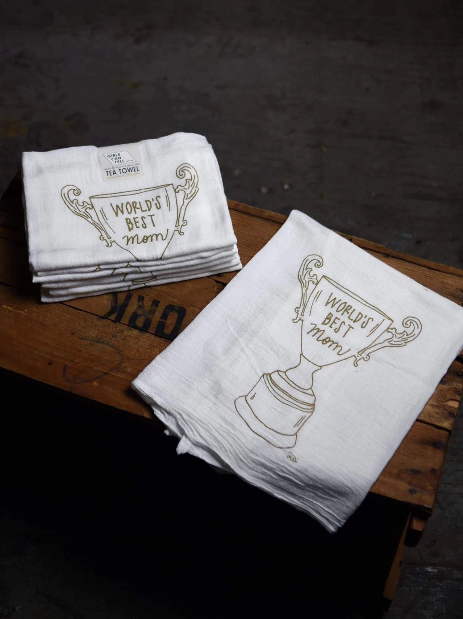 Mom Trophy Tea Towel 4 Mom Trophy Tea Towel - Image 4