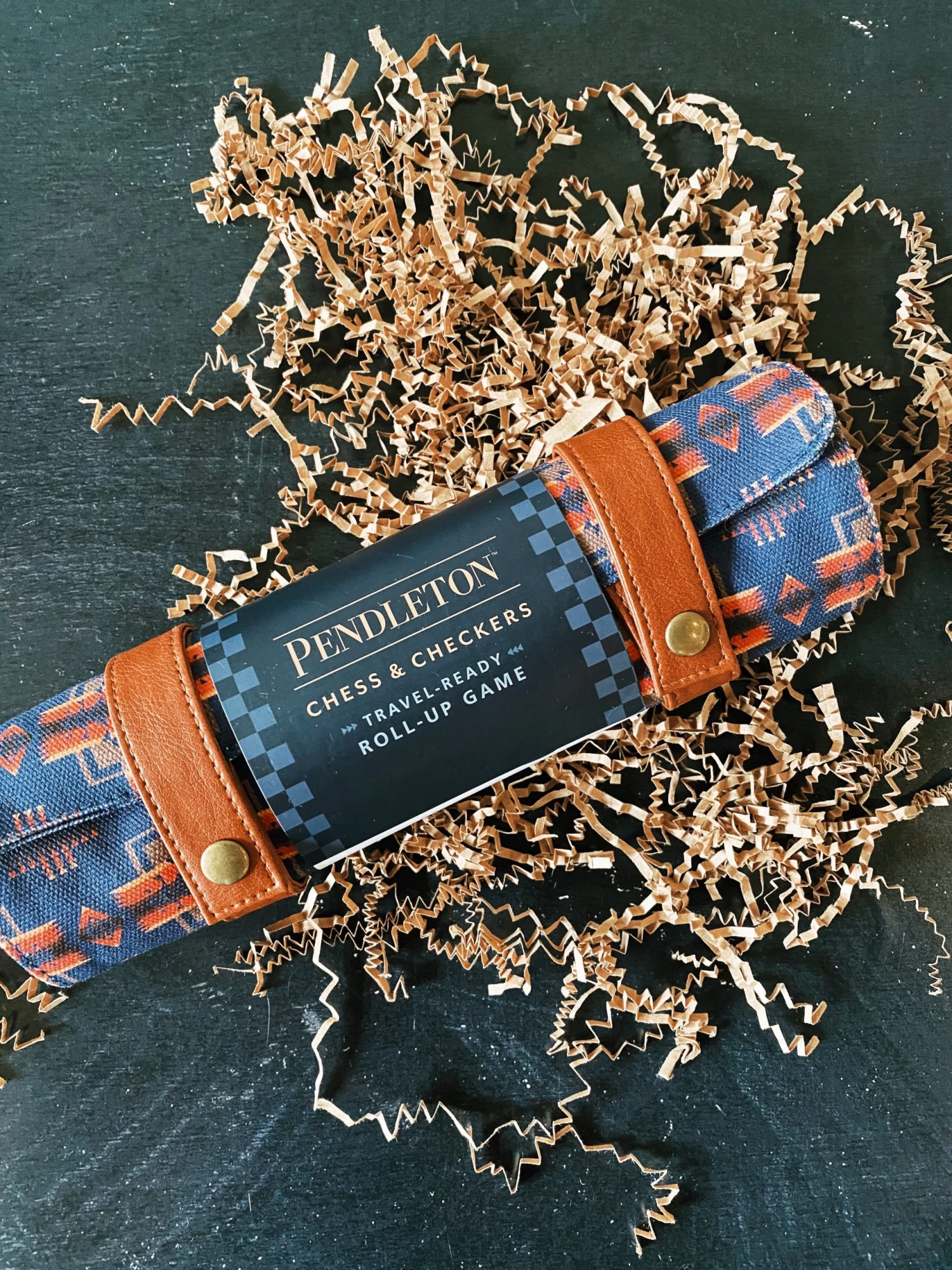 Chronicle Books Pendleton Chess & Checkers 6 Chronicle Books Pendleton Chess & Checkers - Image 6