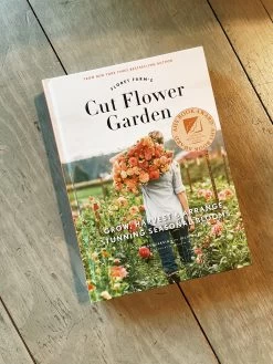 Chronicle Books Cut Flower Garden 8 Chronicle Books Cut Flower Garden -Fashion Home Store image b8acae0e cca1 4b28 9002 fbb0aea6e6db