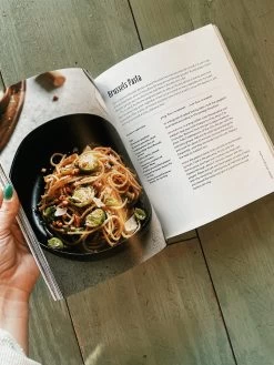 Harper Collins Just Feed Me 8 Harper Collins Just Feed Me -Fashion Home Store image c9f74961 0ff9 45f8 a0e1 0368fcdf9c5f