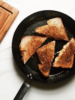 Lodge: 12 Inch Skillet