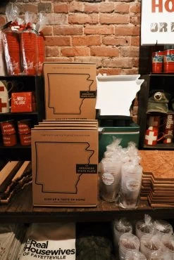 Arkansas State Plate -Fashion Home Store image eb4340b1 7626 4b3c a002 eda6cc77c010